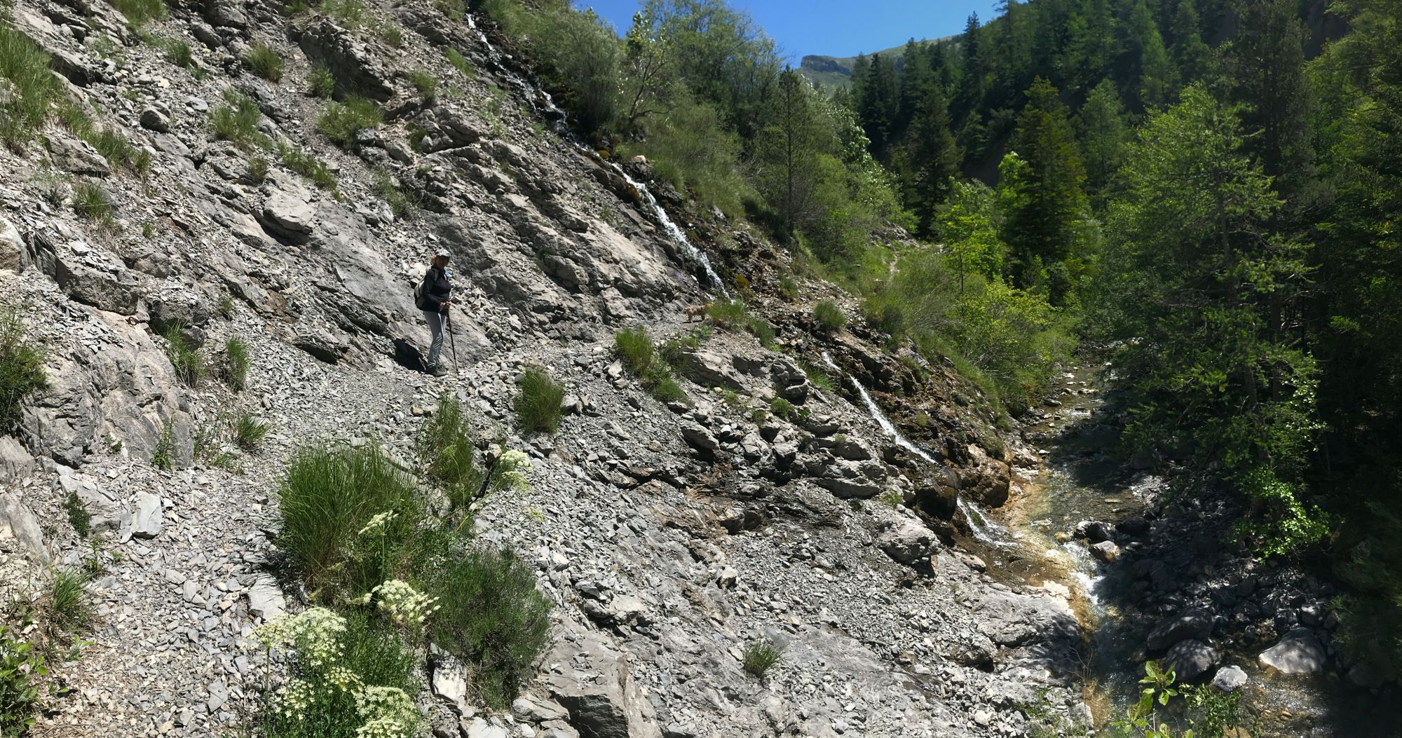 Col de Gleize. Rando de Chaudun, le long du Petit Buëch