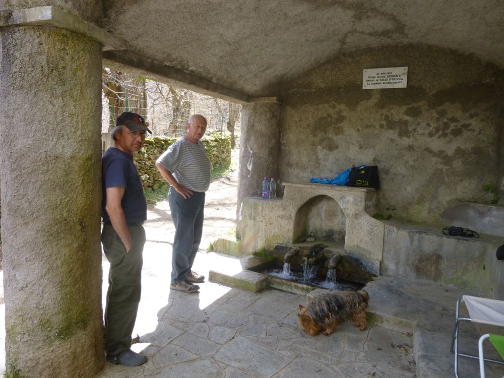Pique-nique fontaine d'Orezza