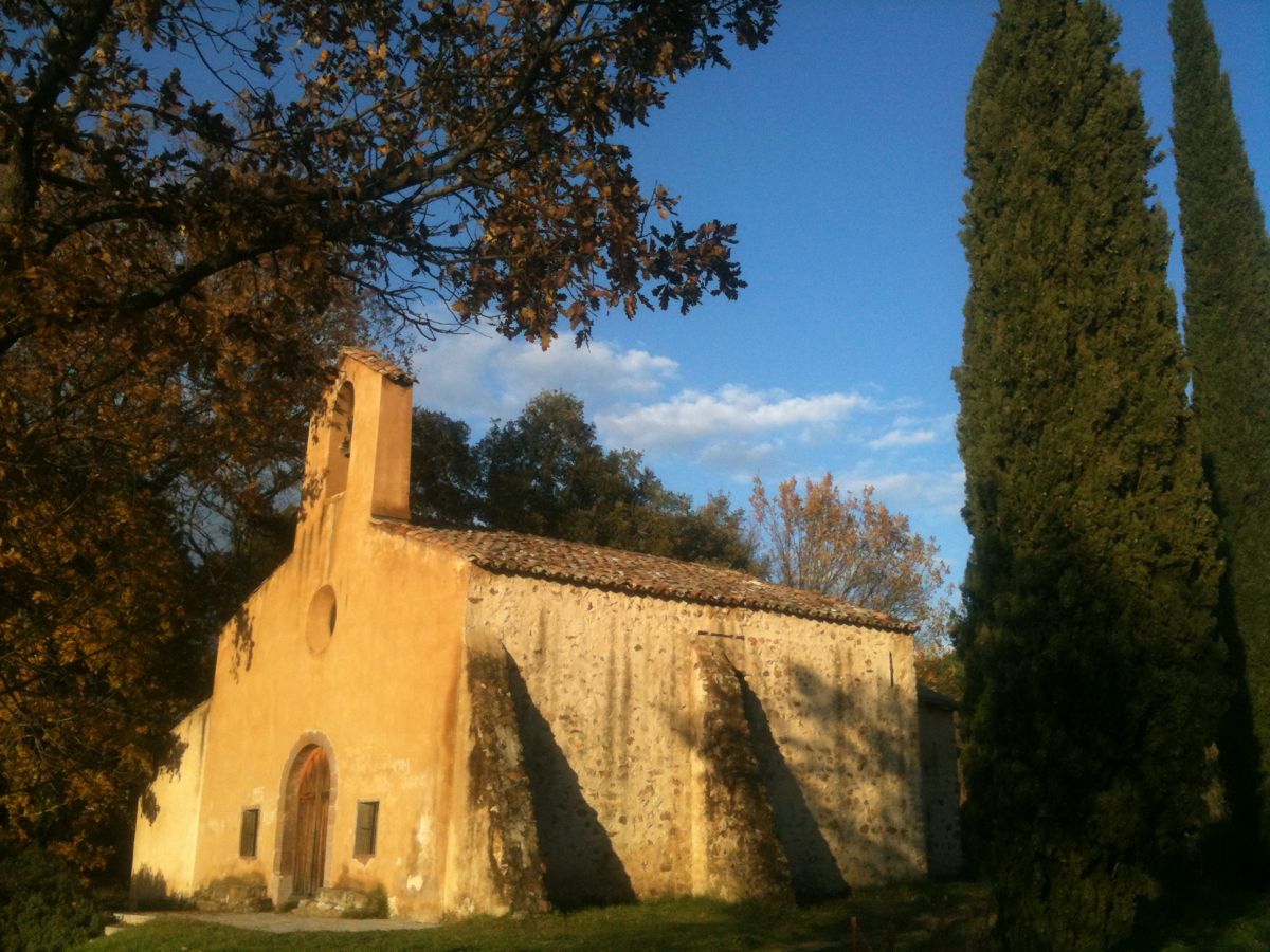 Chapelle de Saint Denis à Bagnols en fôret