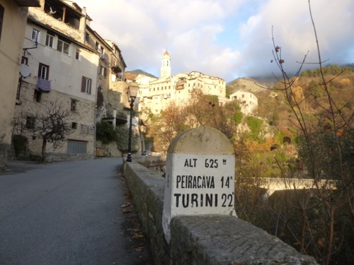 Luceram village des crèches